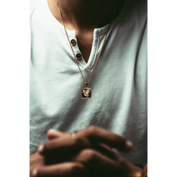 Creafted rose gold pendant