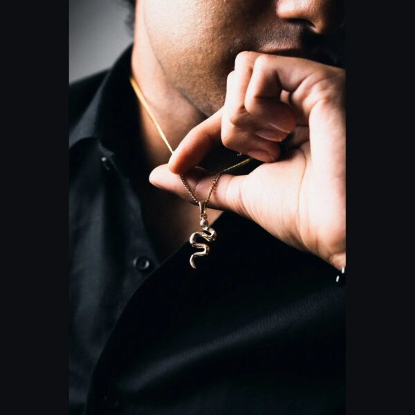 snake pendant gold